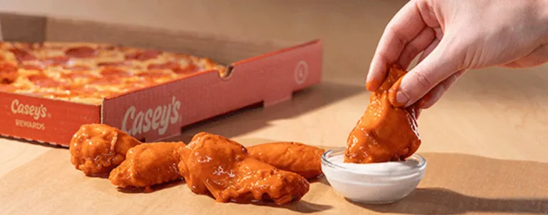 Casey's以披萨立身，如今发力鸡翅业务