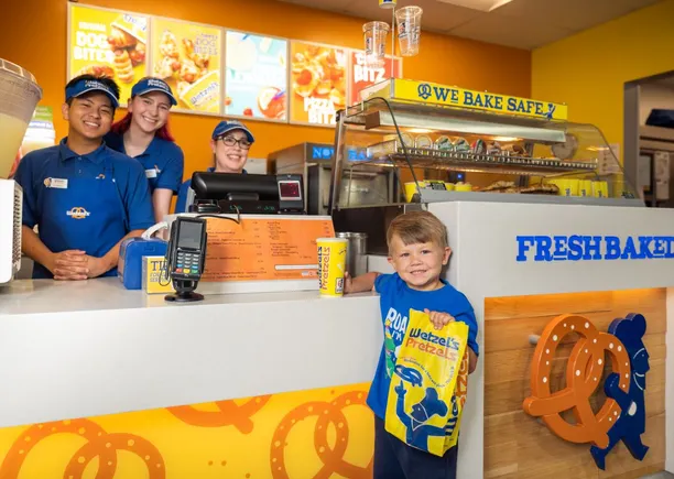 Wetzel's Pretzels计划两年内将便利店门店数量翻倍