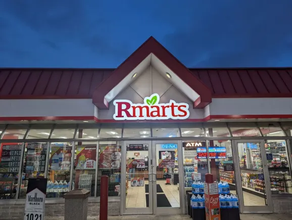 Rmarts 将芝加哥地区的八家便利店出售给区域同行